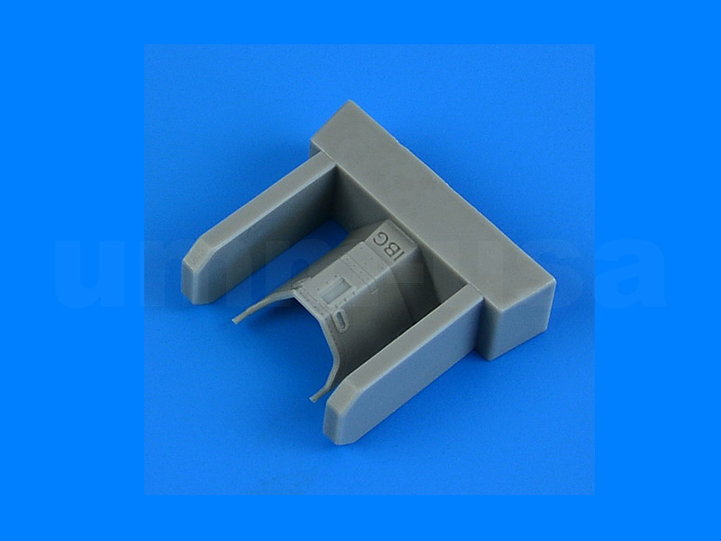 QB72673 Fw 190D-9 Instrument panel cover 1/72